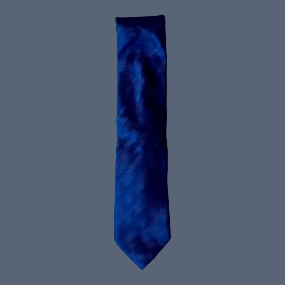 *EUC* 100% Silk Tie from Tumi - Made in Italy 🇮🇹